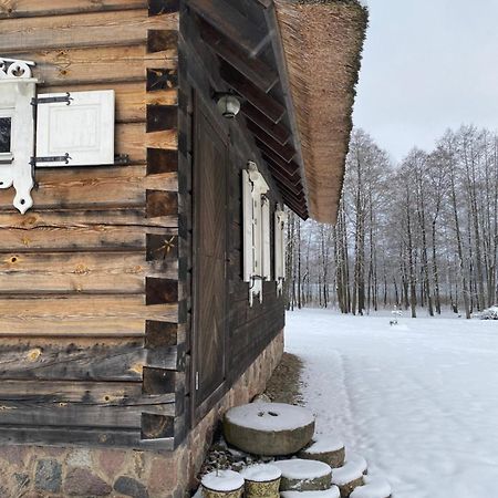 Baublys Lake Lodge Viktarinas Exterior foto
