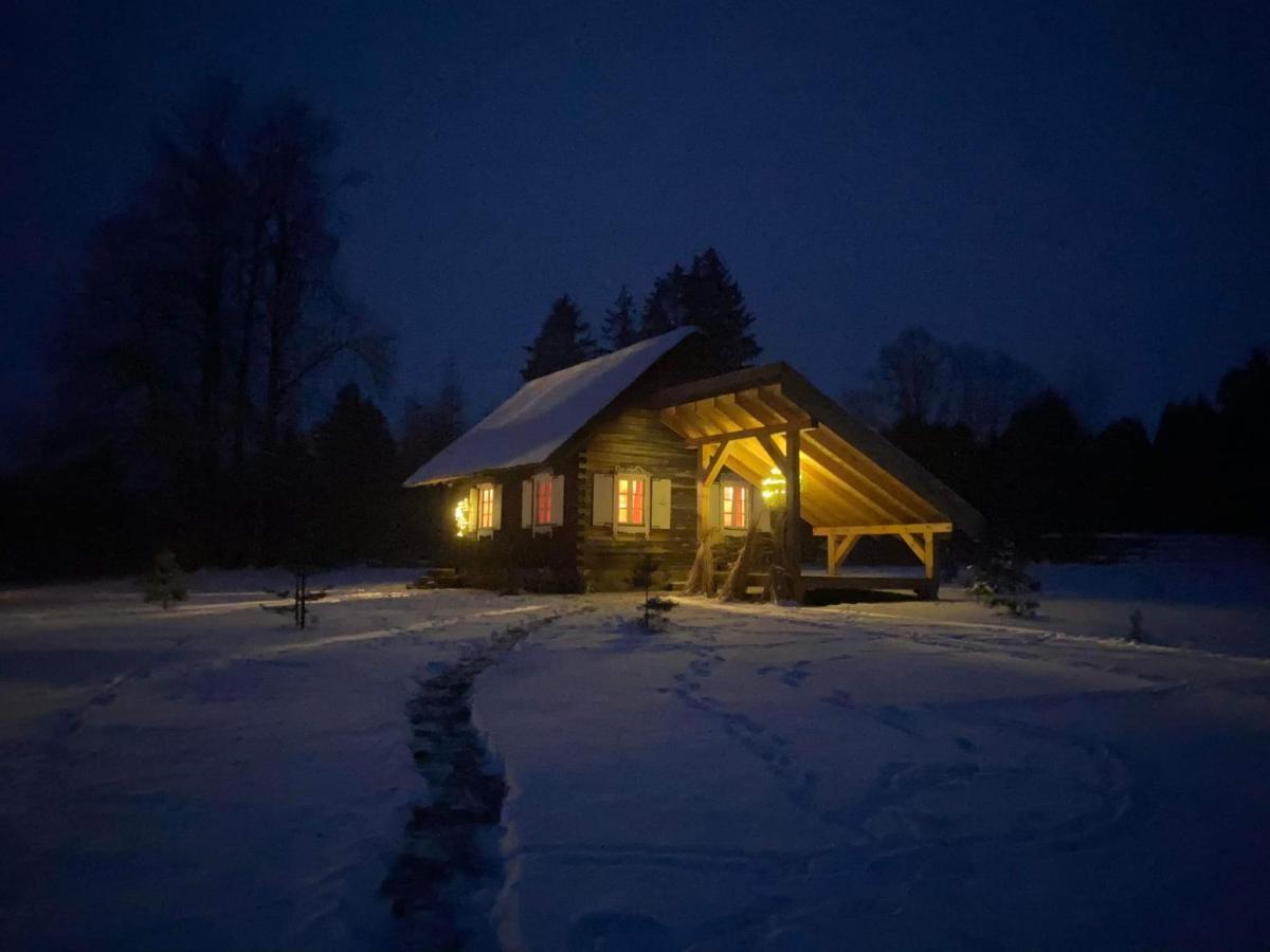 Baublys Lake Lodge Viktarinas Exterior foto